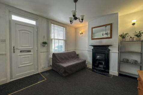 Lounge/ Entrance