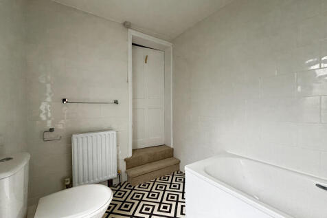 Bathroom (3)
