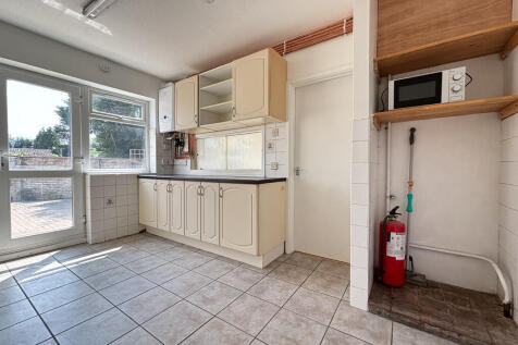Kitchen (4)