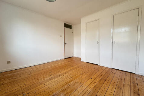 Master Bedroom (3...