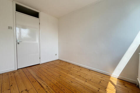 Third Bedroom (4)