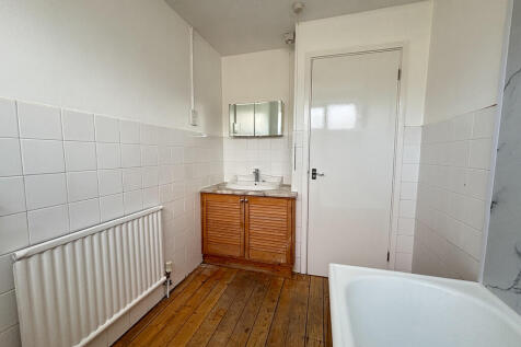 Bathroom (3)