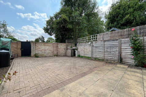 Rear Garden (4)