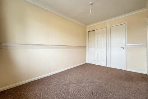 Second Bedroom (2...