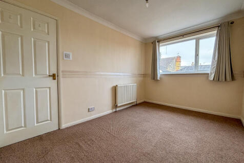 Second Bedroom (4...