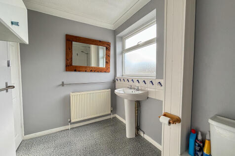 Bathroom (3)
