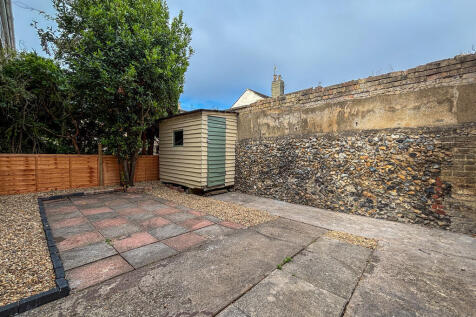Rear Garden (1)
