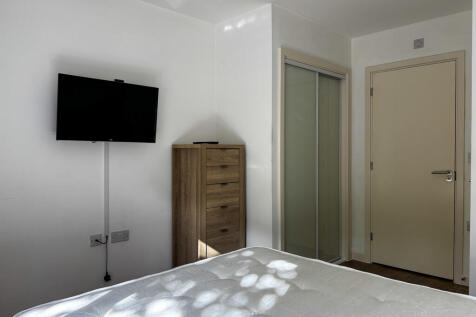 Master Bedroom 1