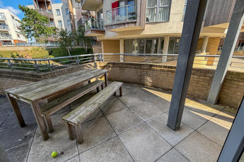 Patio (4)