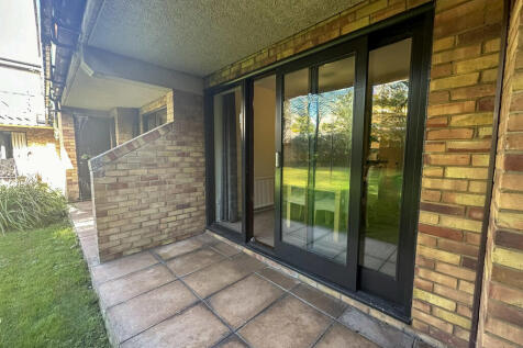 Patio to Flat
