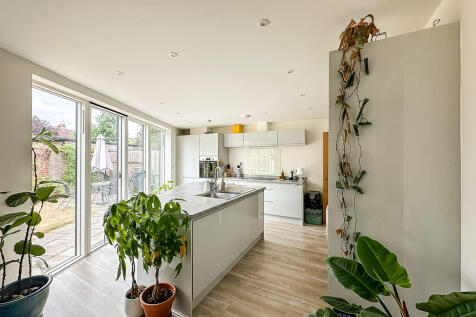 Kitchen (2)