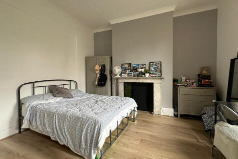 Room 4 (4)
