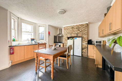 Communal Kitchen ...