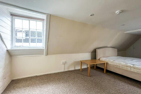 Bedroom Two (2)