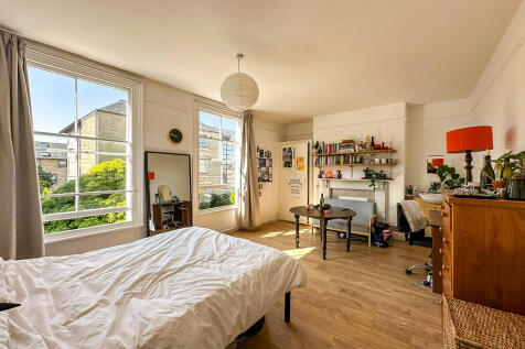 Room 6 (3)