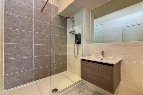 Shower Room (3)