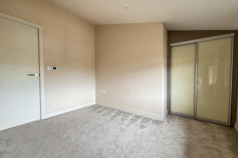 Second Bedroom (4...
