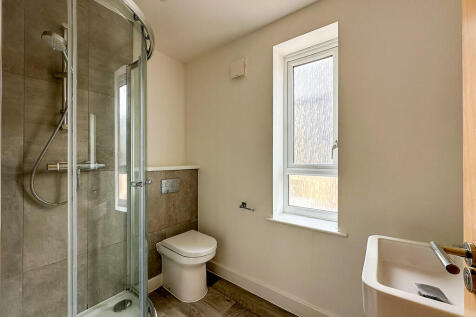 1st floor shower ...