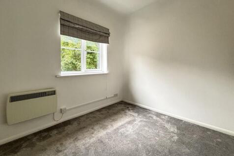 Bedroom (2)