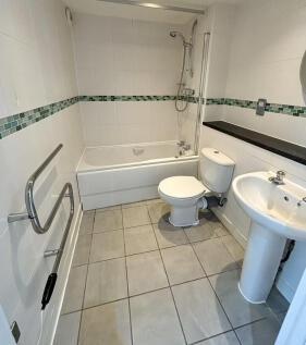 Bathroom (3)-2