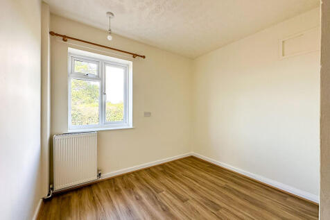 Bedroom Three (2)