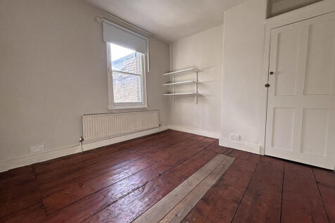 Bedroom 2 (2)