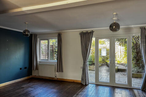 Lounge 4