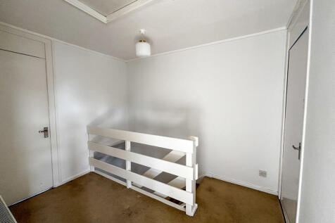 Upstairs Hall 1