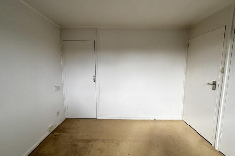 Front Bedroom 3