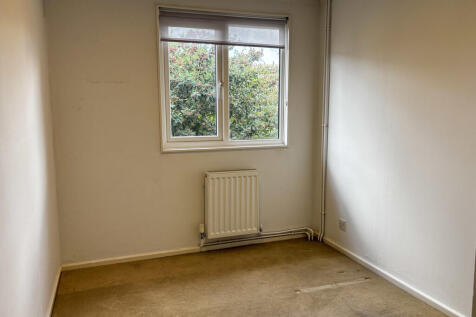 Small Rear Bedroo...
