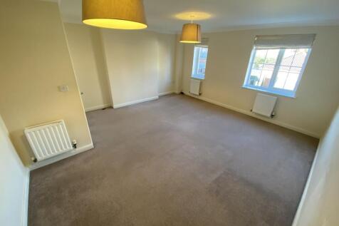 First Floor Loung...