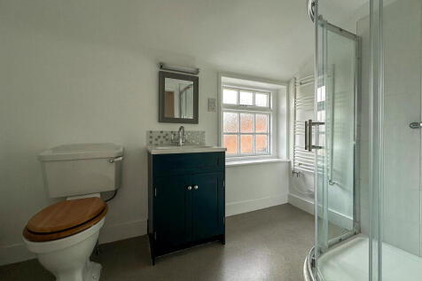 Shower Room 1
