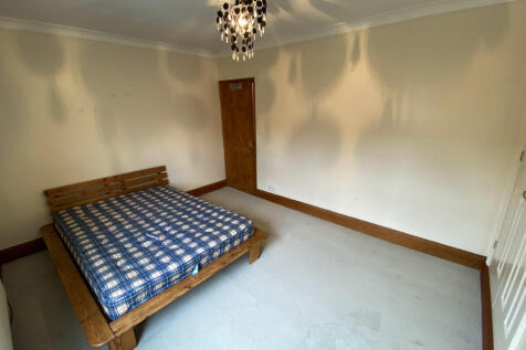 Master Bedroom1