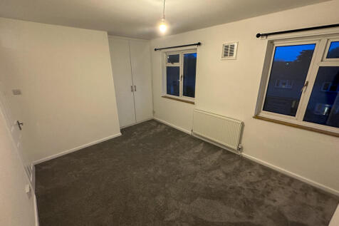 Master Bedroom (6...