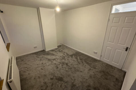 Master Bedroom (8...