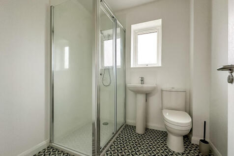 Communal Shower R...