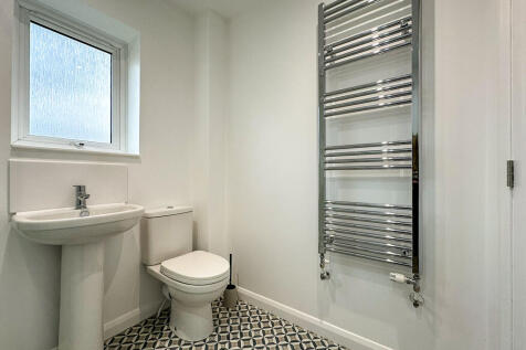 Communal Shower R...