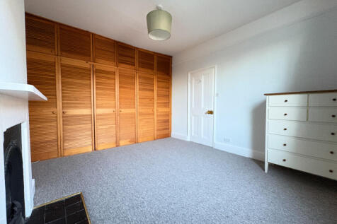 Master Bedroom (3...