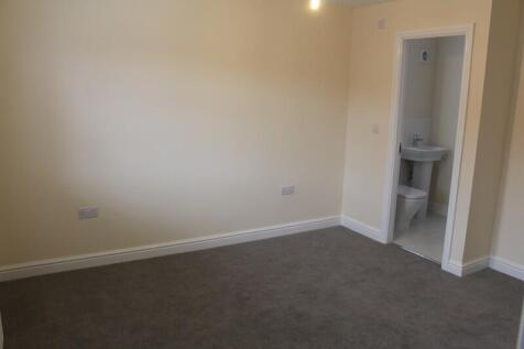 Bedroom 1 (2)