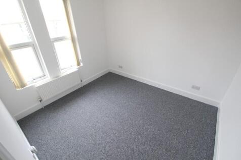 Bedroom 1 (1)