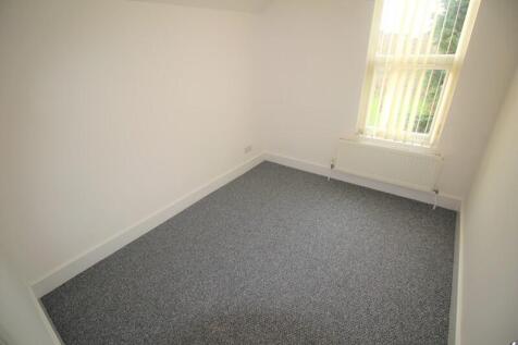Bedroom 2 (2)