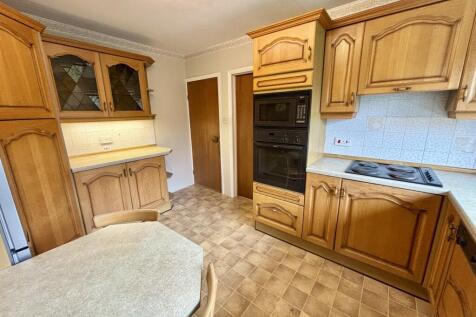 Kitchen / Breakfast Room