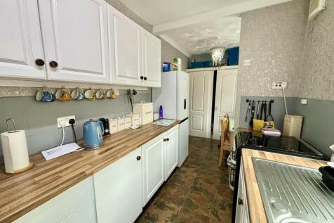 Kitchen / Breakfast Room