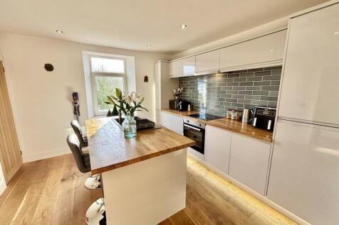 Kitchen / Breakfast Room
