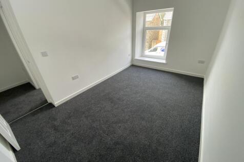 Bedroom 1 (REAR)