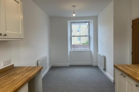 Kitchen/ dining room