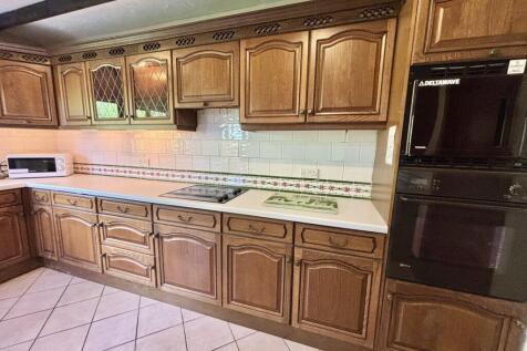 Kitchen / Breakfast Room
