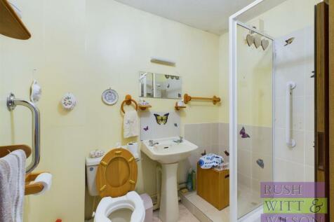 CAM03417G0-PR0270-STILL005.jpg