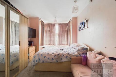 CAM03417G0-PR0543-STILL005.jpg