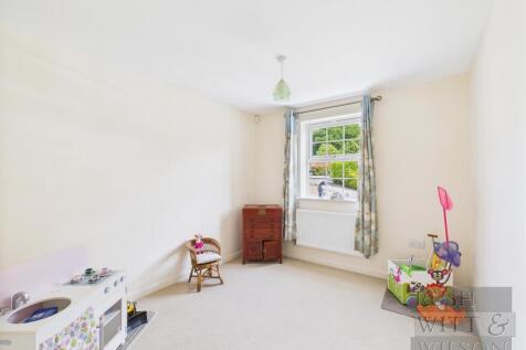 CAM03417G0-PR0693-STILL012.jpg